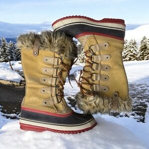 Sorel Joan of Arc Boots Waterproof Winter Faux Fur Size 8 Women's Tall Boots